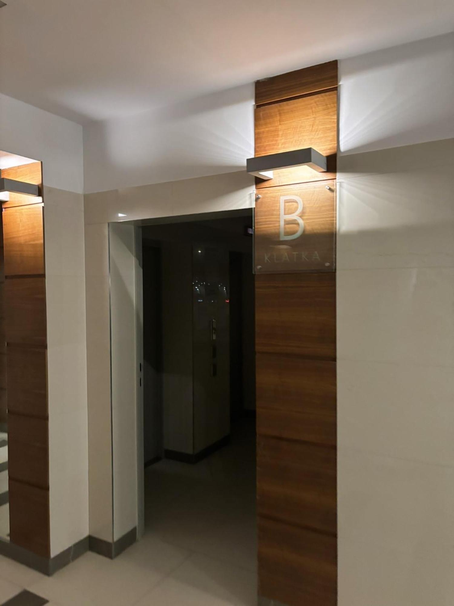 Project Comfort Apartament Zygmunta Slominskiego 5/64 Warschau Exterior foto